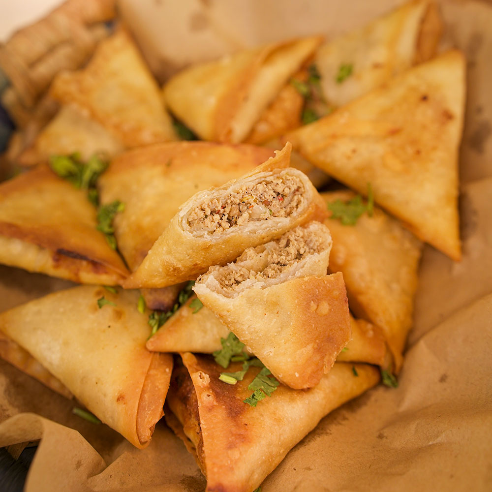 Beef Qeema Samosi (12 pieces)