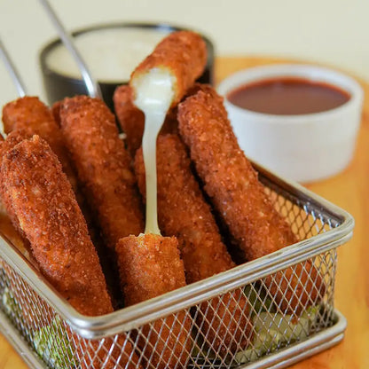 Mozzarella sticks (12 pieces)